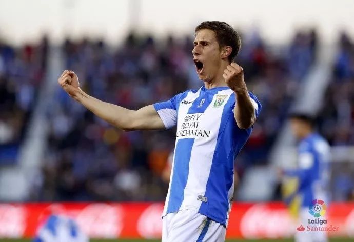 体育在线-拉科鲁尼亚与法兰克福将进行关键一役的简单介绍